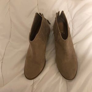 Suede short boots